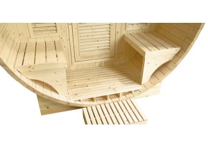 Sauna extérieur SE-6020, détail de la marche et des bancs à l’entrée
